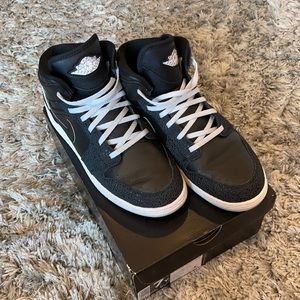 Nike Air Jordan 1 Retro ‘86 Pure Platinum Sneakers